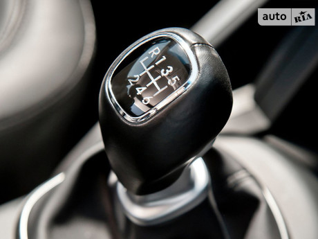 Hyundai Veloster 2013