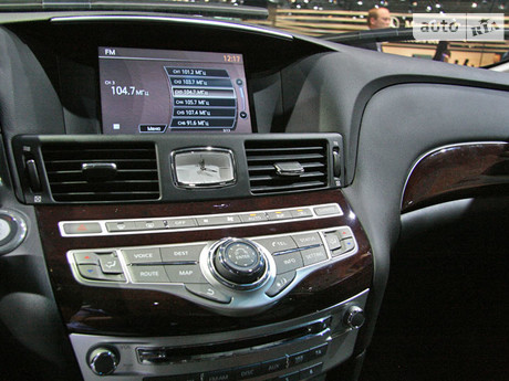 Infiniti M37 2010 Infiniti M37 2010