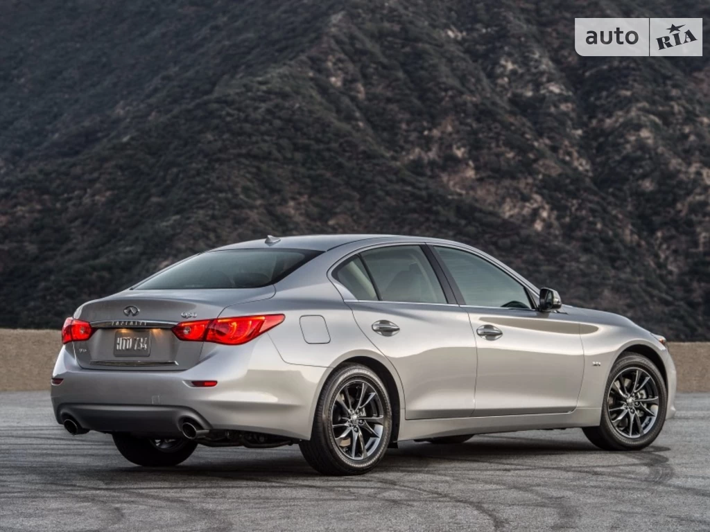 Infiniti Q50 Pure