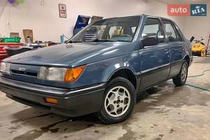 Isuzu i-mark I покоління Седан