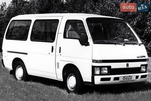 Isuzu wfr I покоління Мінівен