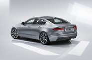 Jaguar XE SE