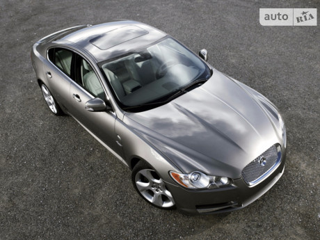 Jaguar XF 2010