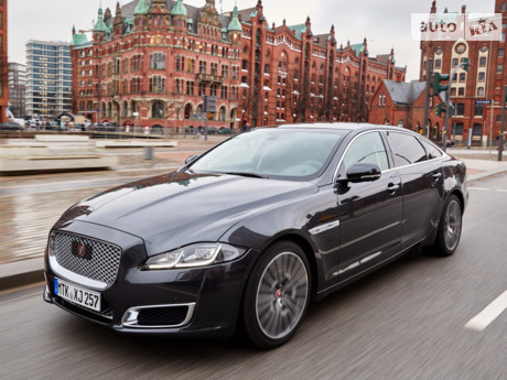 Jaguar XJ