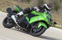 Kawasaki ZZR Performance Sport