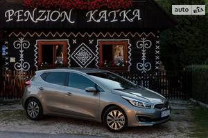 Kia ceed II покоління (FL) Хетчбек