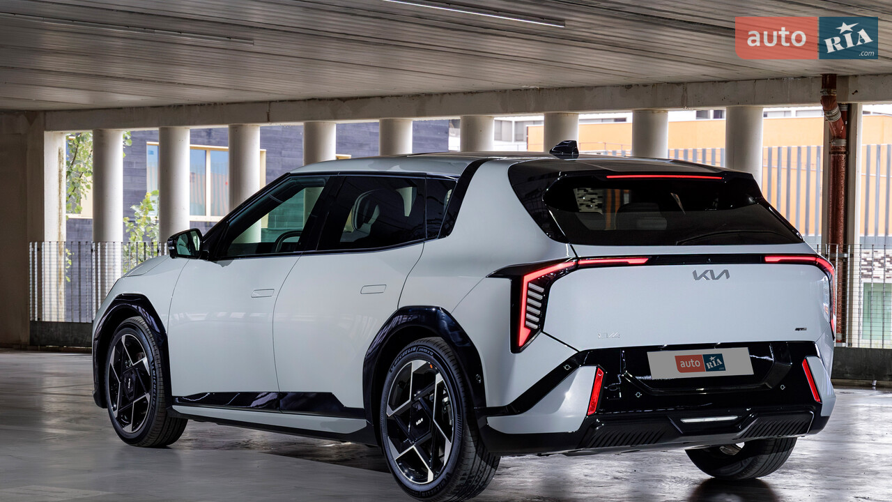 Kia EV4 1 поколение хэтчбек - фото 5