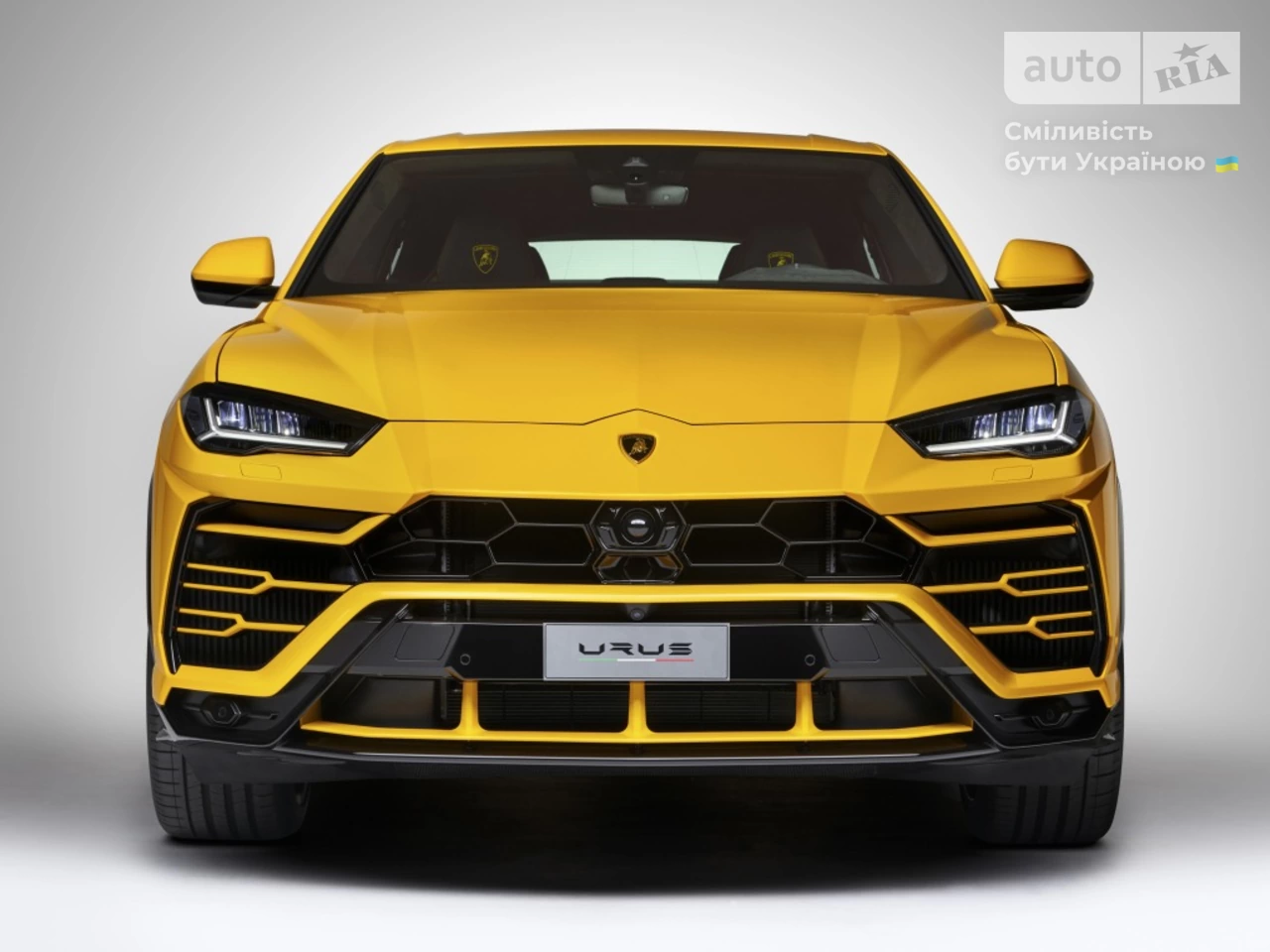 Lamborghini Urus Base