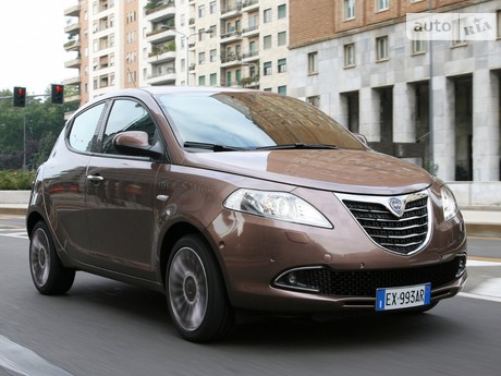 Lancia Ypsilon 2012