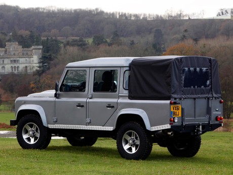 Land Rover Defender 2005