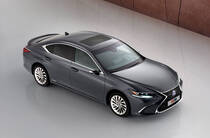 Новый  ES 7 поколение/XZ10 (FL) седан - фото 3