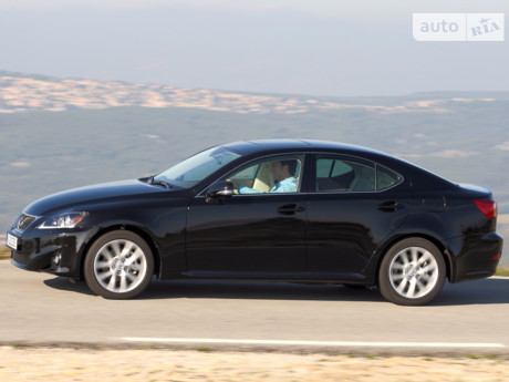 IS Lexus IS