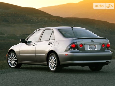 Lexus IS 2009