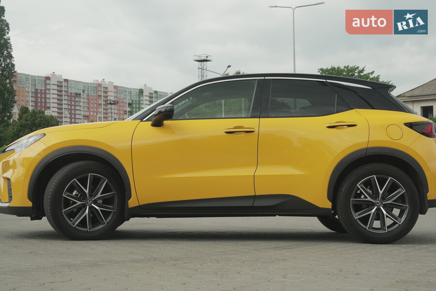 Новий  LBX 1 поколение кросовер - фото 6