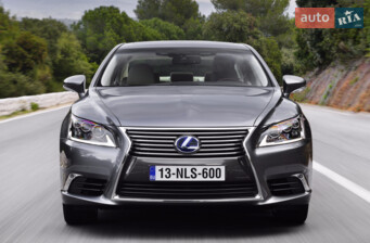 Орыс әйелдің порно видеосын түсіру