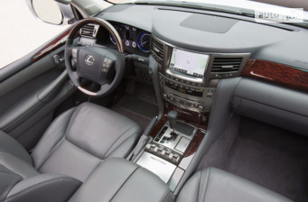 Lexus LX 2016