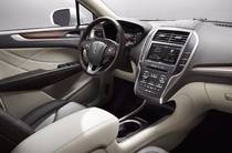 Lincoln MKC Base