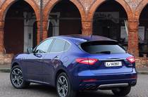 Maserati Levante Base