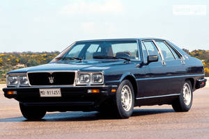 Maserati quattroporte III покоління/AM330 Седан