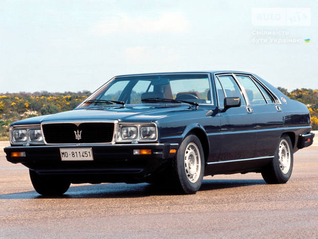 Maserati Quattroporte III покоління/AM330 Седан