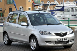 Mazda 2 I поколение Хэтчбек