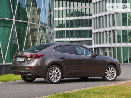3 Mazda 3