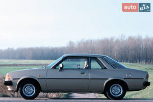 Mazda 626 I поколение Купе