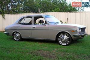 Mazda capella I поколение (FL) Седан