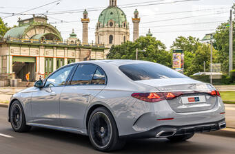 Mercedes-Benz E-Class 2024 Exclusive Line