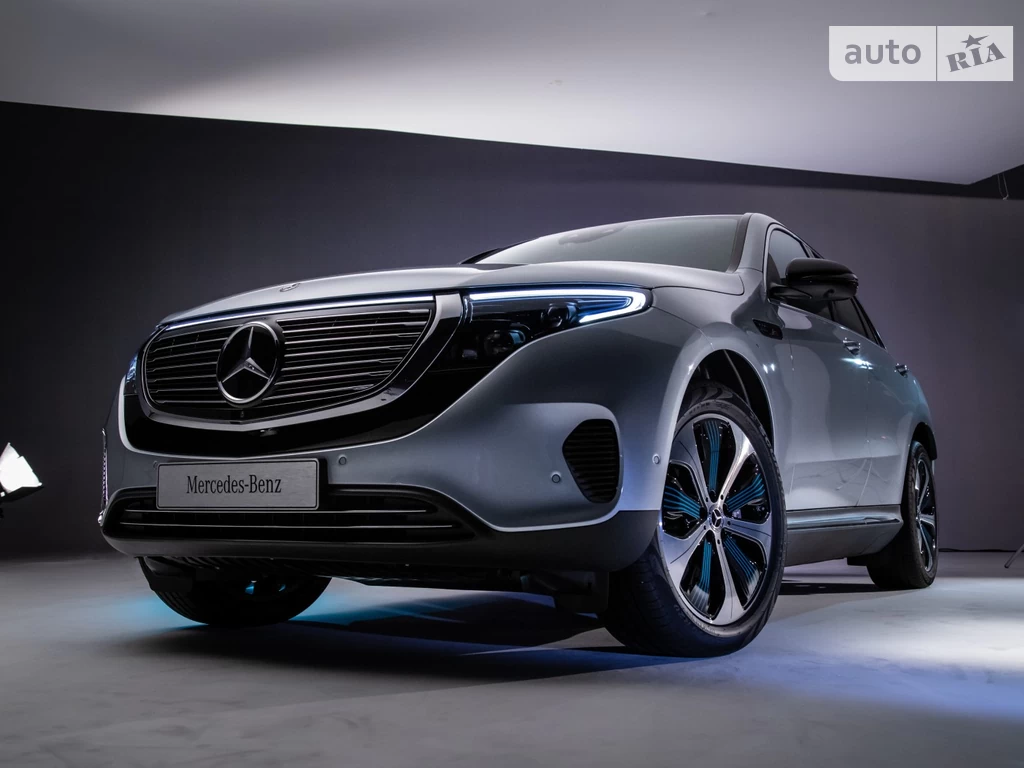 Mercedes-Benz EQC Base