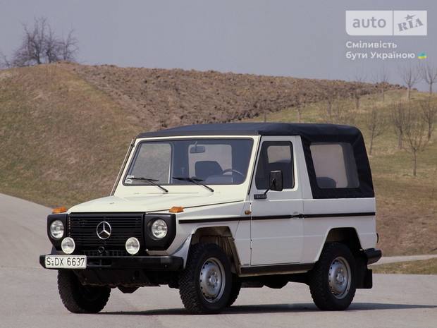 Mercedes-Benz G-Class W460 Позашляховик