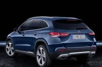 Mercedes-Benz GLA-Class Base