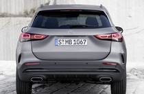 Mercedes-Benz GLA-Class Base