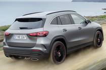 Mercedes-Benz GLA-Class Base