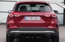 Mercedes-Benz GLA-Class Base