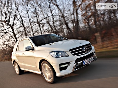 Mercedes-Benz M-Class 2010