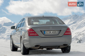 Mercedes-Benz S-Class 2000