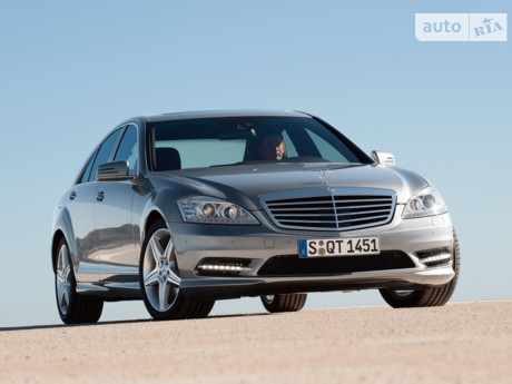 Mercedes-Benz S-Class 2000