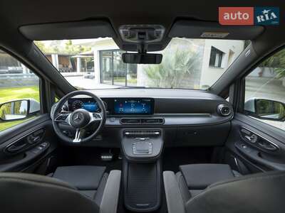 Mercedes-Benz V-Class 2025 Avantgarde
