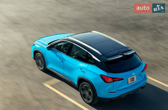 МГ Ван I покоління Кроссовер