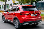 MG ZS LUX