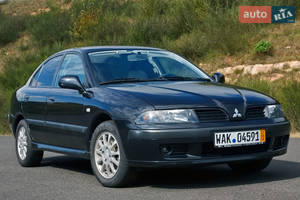 Mitsubishi carisma I покоління (FL) Ліфтбек