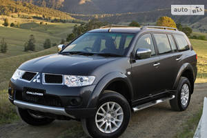Mitsubishi challenger II покоління Позашляховик
