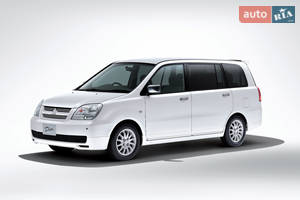 Mitsubishi dion II покоління Мінівен