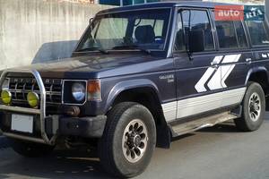 Mitsubishi galloper I покоління Позашляховик
