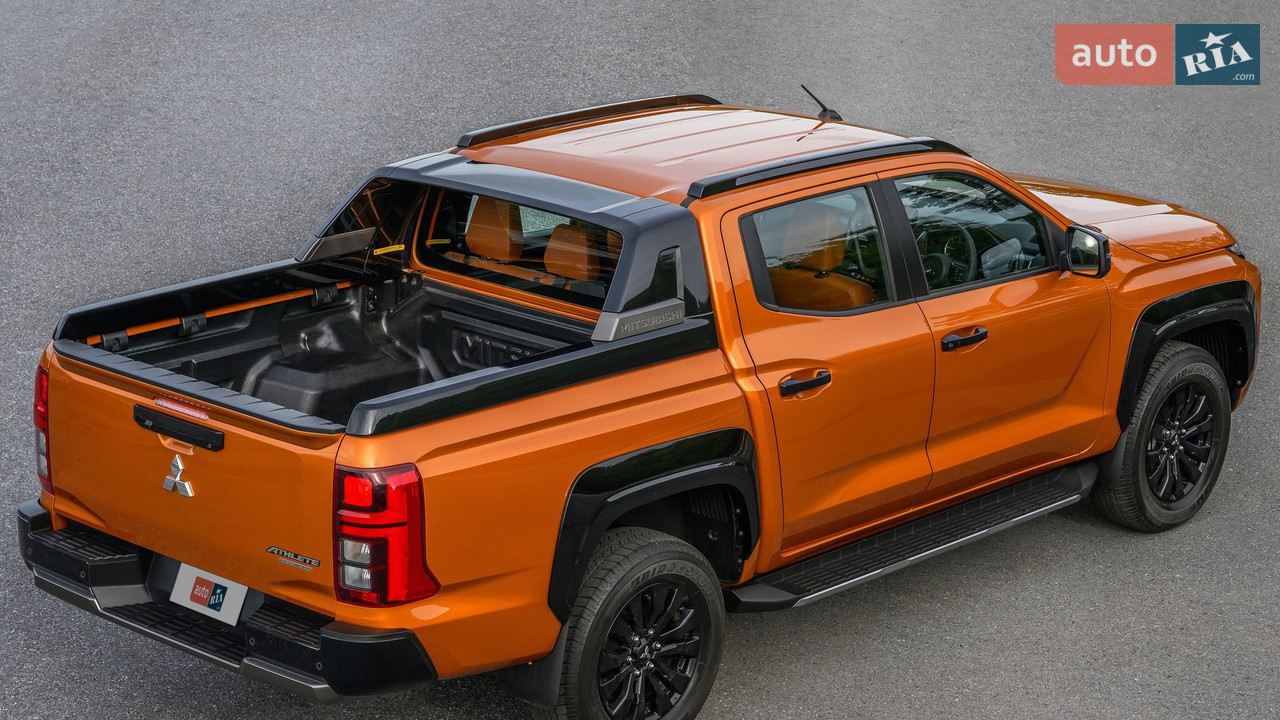 Новий  L 200 6 поколение пікап - фото 3