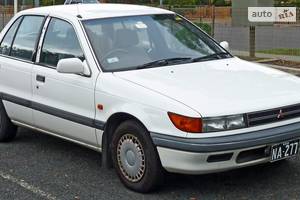 Mitsubishi lancer IV поколение Седан