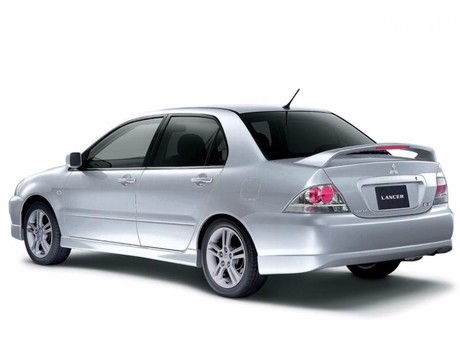 Mitsubishi Lancer