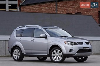 Mitsubishi Outlander XL Mitsubishi Outlander XL