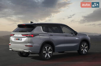 Mitsubishi Outlander 2.5 MiVEC CVT (184 к.с.) Business